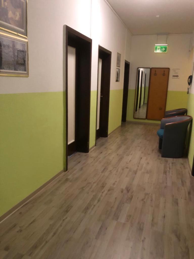 Hotel Apollo à Francfort-sur-le-Main Extérieur photo